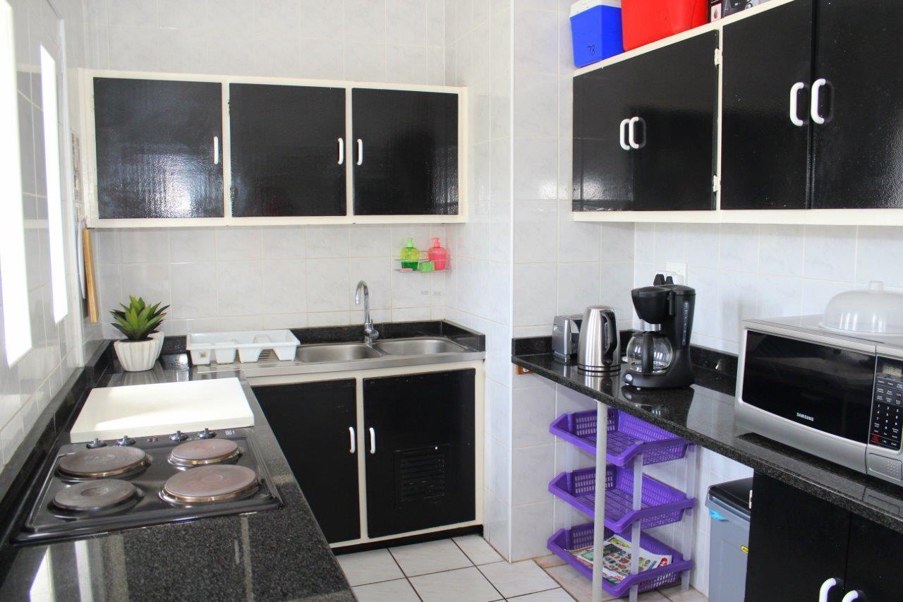 Appartement Silver Dolphin Holidays à Amanzimtoti Extérieur photo